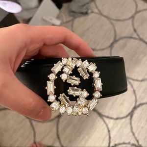 Crystal INTERLOCKING BUCKLE LEATHER BELT - BLACK